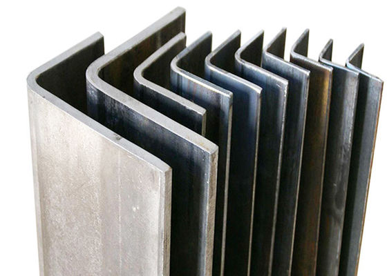 Aço laminado a alta temperatura suave desigual do molde do material das barras de aço do igual